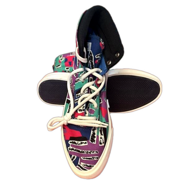 Men’s Converse Multiple Color Sneakers - Picture 3 of 8